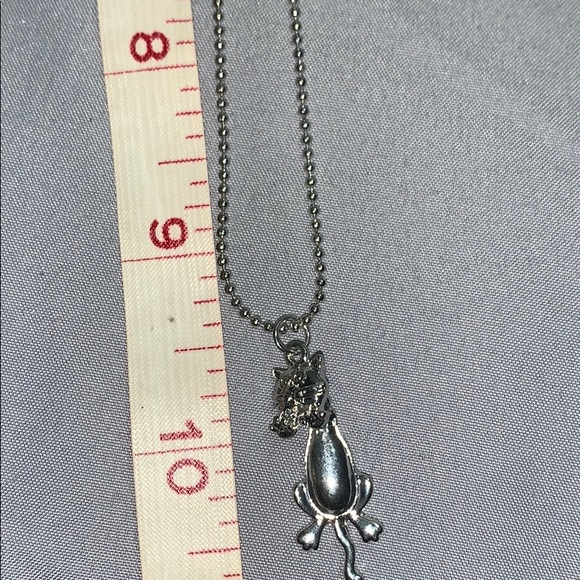 Fun silver tone necklace - Picture 4 of 4